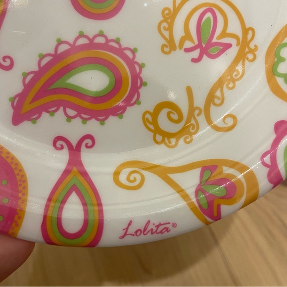 Lolita Plastic Plates - Picture 4 of 4